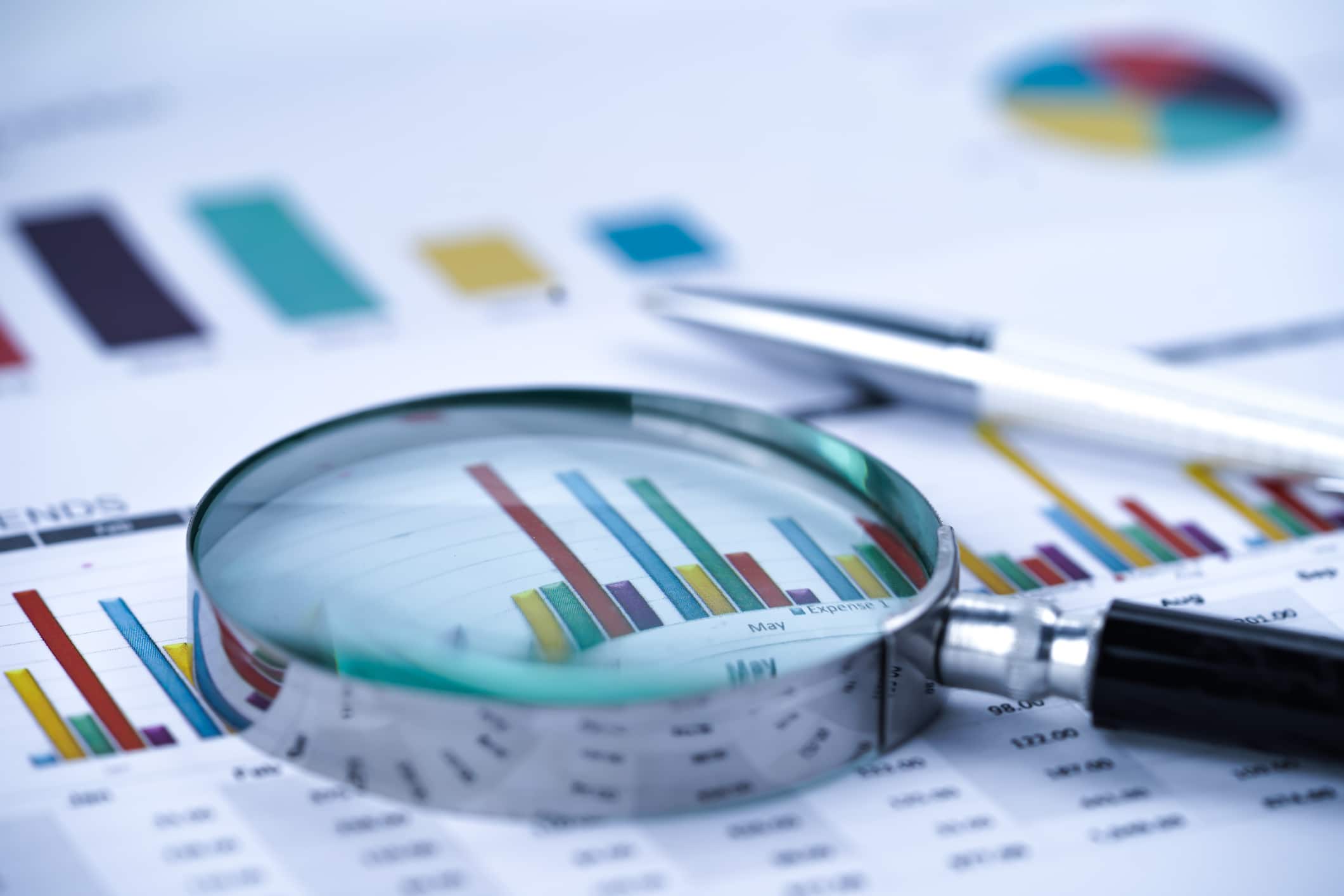 magnifying glass depicting how to accurately assess data